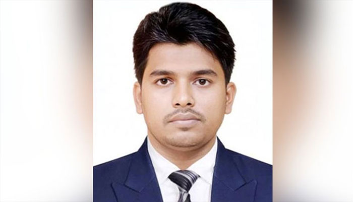 উপদেষ্টা আসিফের সাবেক এপিএস মোয়াজ্জেমের দেশত্যাগে নিষেধাজ্ঞা